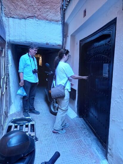 Dort ist tatsächlich der Eingang