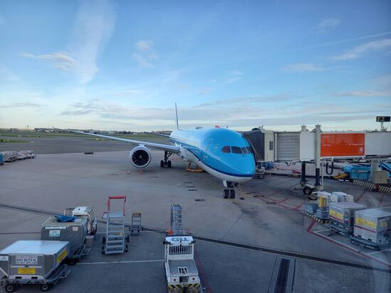 Der Flieger steht bereit - 10:05Uhr ist Abflug  