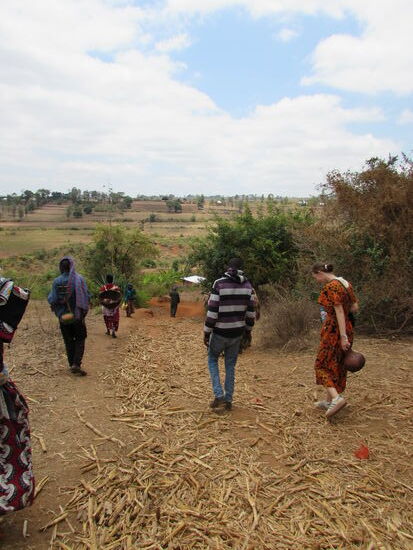 Dann marschieren wir auch schon los.
