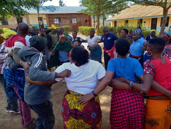Die Gefühle die uns nach so einem Tag bewegen lassen sich nur schwer in Worte fassen. Unsere Herzen sind vollkommen erfüllt mit dem was wir in dieser Woche erlebt und erfahren haben.