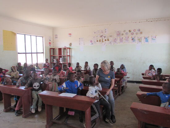 Es ist jedoch schön zu sehen, das die Kinder nun Bildung erhalten.