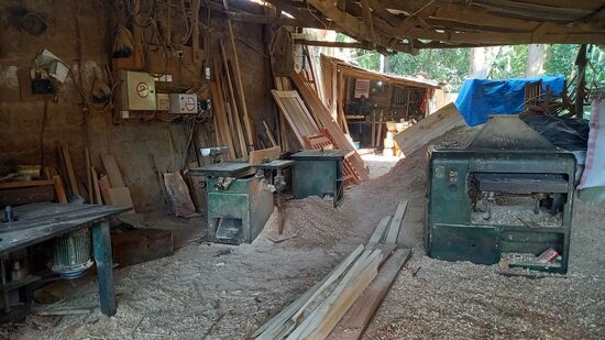 Die erste Station war ein Schreiner.