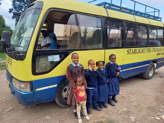 Noch ein Foto am Schulbus