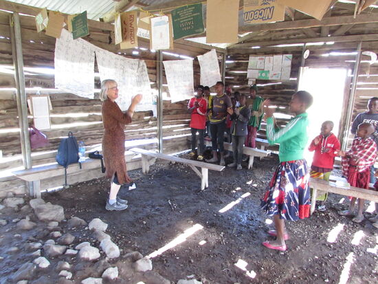 Wir werden mit Gesang in Empfang genommen. Da schlägt mein Herz schon mal höher.