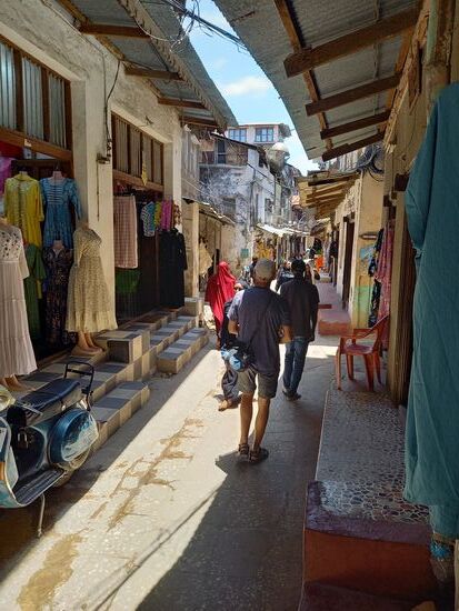 Die Stadt hat viele historische Gebäude, die leider nur zu einem geringen Anteil renoviert wurden.