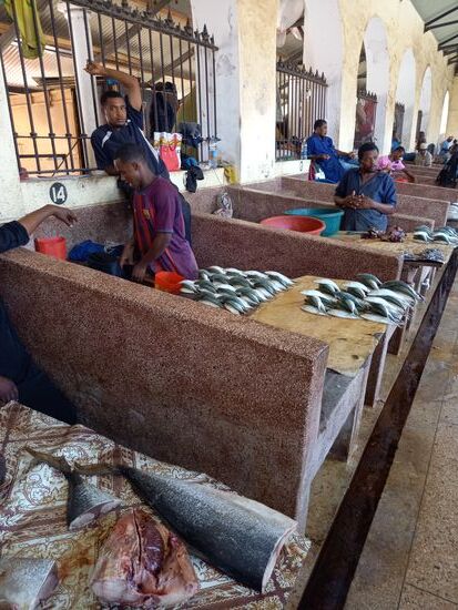 Der Geruch in der Halle ist gewöhnungsbedürftig.