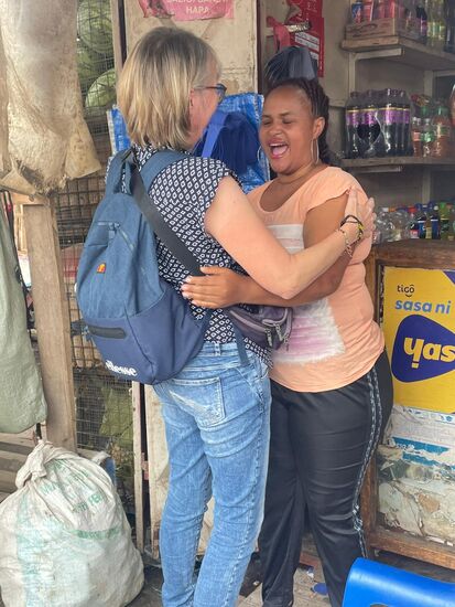 Franziska und ich freuen uns riesig uns wiederzusehen!