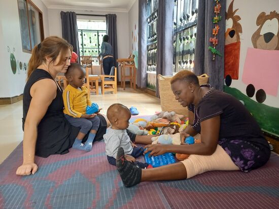 Anika ist für drei Wochen als Freiwillige in diesem Projekt.