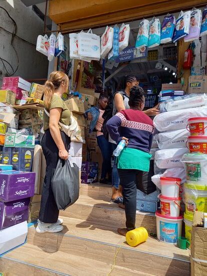 Jetzt werden Pampers gekauft. Insgesamt kaufen wir 600Stck.