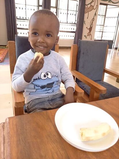 Hangai hat immer strahlende Augen. Er läuft uns stets mit ausgebreiteten Armen entgegen.