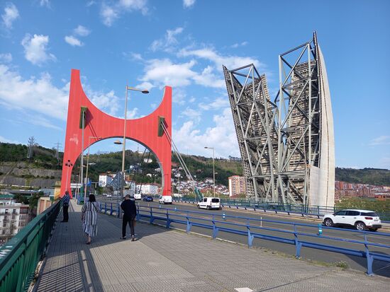 Die beschriebene Brücke