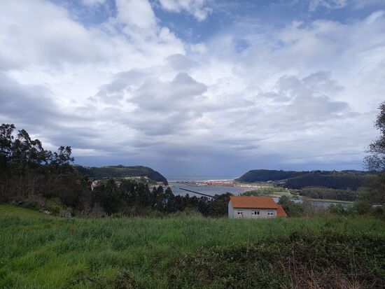 Belohnt werden wir mit einer schönen Aussicht.