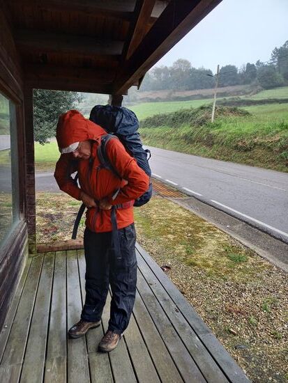 Kaum sind wir wieder auf der Piste, fängt es an zu regnen  
