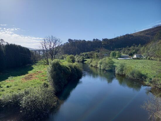 Schließlich queren wir den Fluß Esva