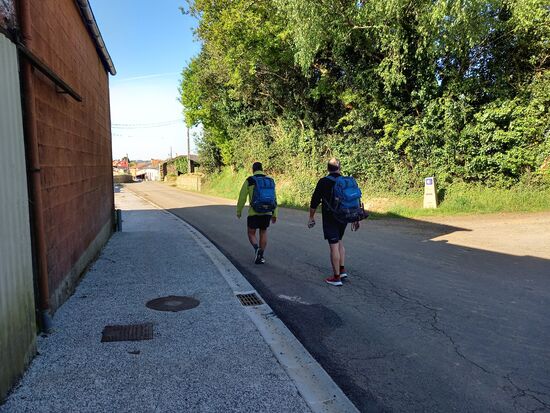 Heute treffen wir auf einige Pilger aus den verschiedensten Ländern der Welt. Darunter auch Australien.