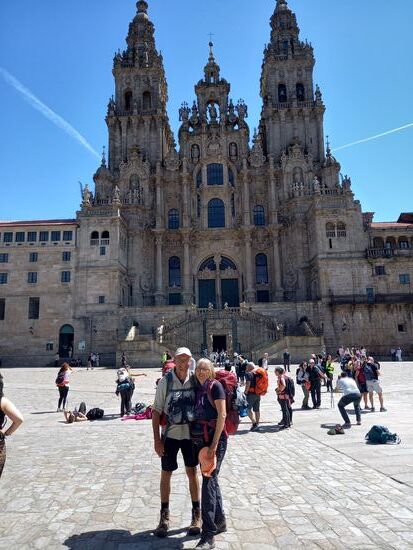 Wir können es kaum glauben, nach 18Tagen Fußmarsch und 360Kilometer sind wir tatsächlich angekommen.