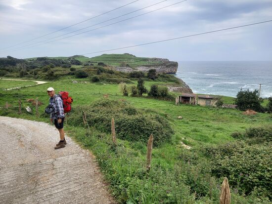 Entlang der Küste gehen wir weiter nach Pendueles.