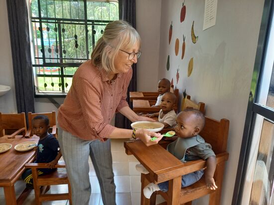 Zurück bei den Kindern,  gibt es wieder alle Hände voll zu tun.