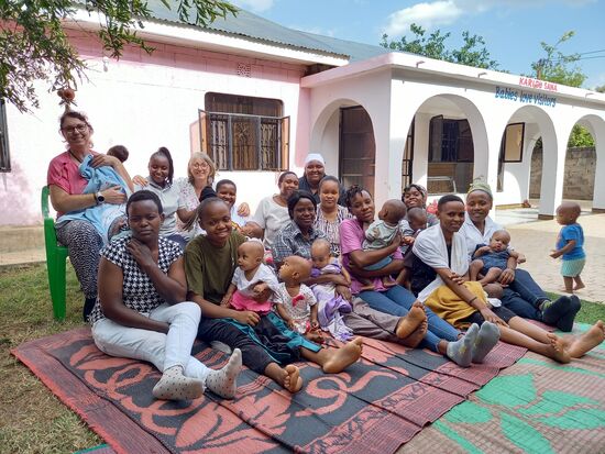 Das Team Child First Baby Home