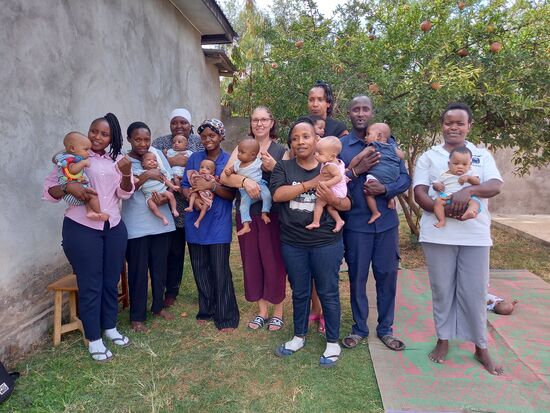 Dann folgten gemeinsamer Gesang, Abschiedsfoto und unzählige Umarmungen.