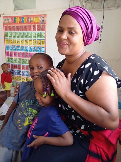 Wir verabschieden uns schließlich von Franziska und den Kindern.  Nun werden wir uns für längere Zeit nicht mehr sehen  