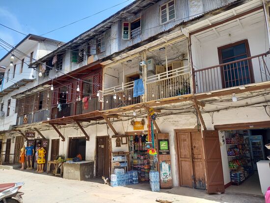 Es gibt viele kleine Läden