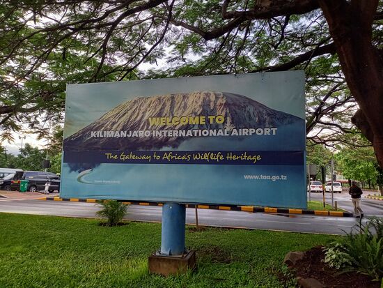 Am Abend sind wir wieder zurück auf dem Festland.  Die letzten Tage Tansania liegen vor uns.
