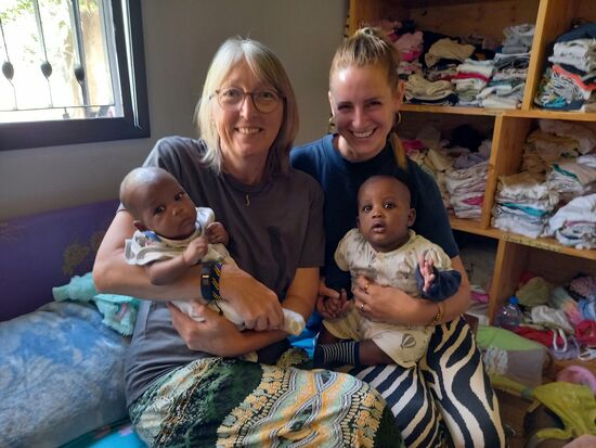 Wir genießen die gemeinsamen Stunden    mit den Kindern.