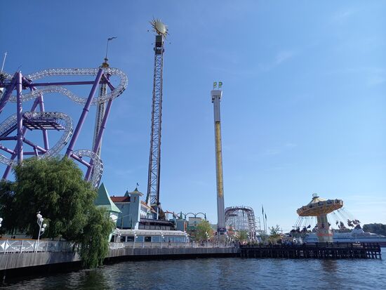 Die Halbinsel Djurgarden ist zu einem großen Teil dem Vergnügen gewidmed- Rummel, Museen, Restaurants..