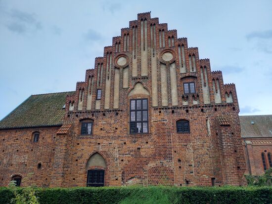 Giebel des Franziskaner Kloster.