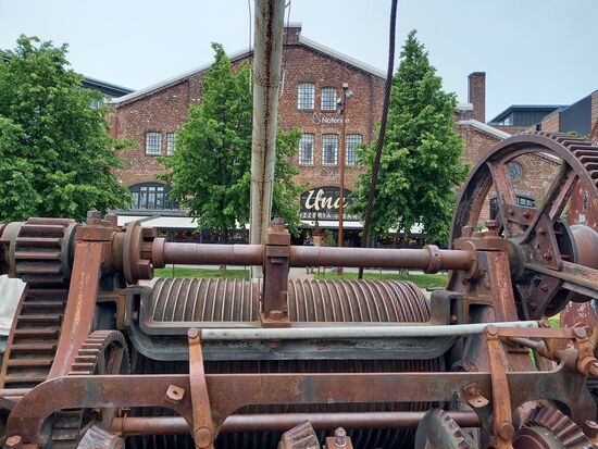 Die Technik kann im Fußgängerbereich bestaunt werden.