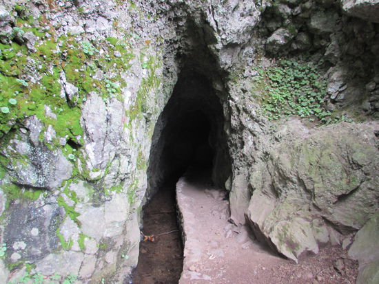 Vier Tunnel müssen auf der Tour durchquert werden.
