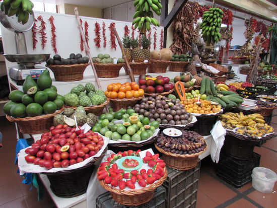 Passionsfrüchte in allen Geschmacksrichtungen. Für uns völlig neu war die Annanas- Bananne.