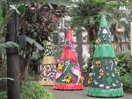 Überall war noch alles weihnachtlich geschmückt.