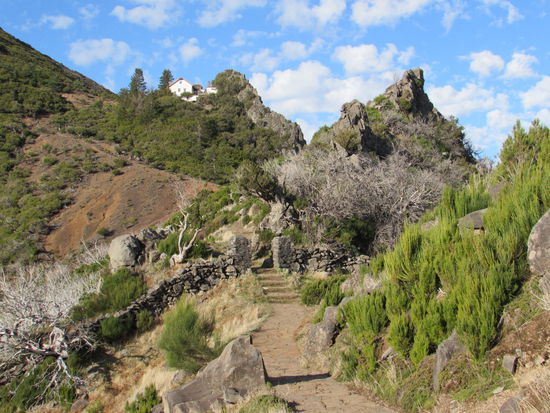 Blick auf die Ruivo- Hütte.