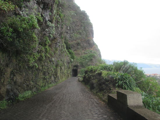 Hier noch ein alter Tunnel.