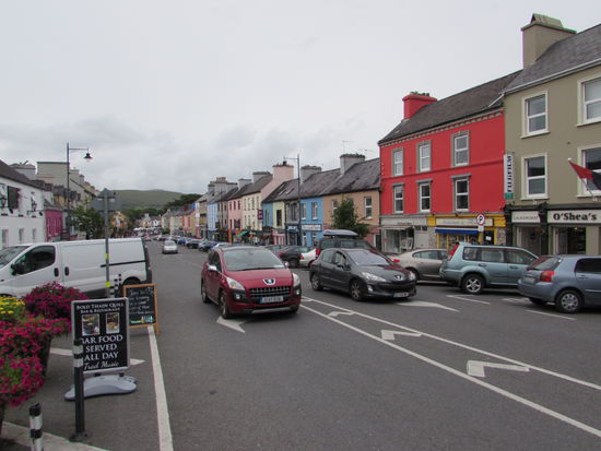 Nach einer Pause im Guesthouse fahren wir nach Kenmare um Essen zu gehen und den Abend mit einem Guinness zu beenden.
