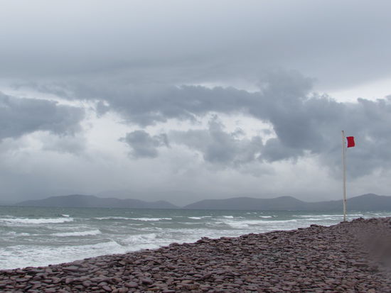Sturm und Regen am Rossbehy Beach