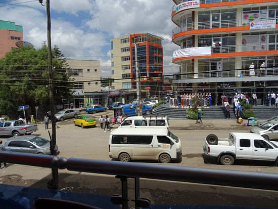 Straßenansicht vor dem Cafe