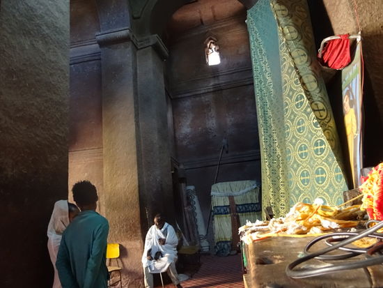 Im Inneren der Georgs Kirche