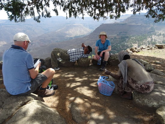 Dann endlich eine kleine Pause im Schatten.