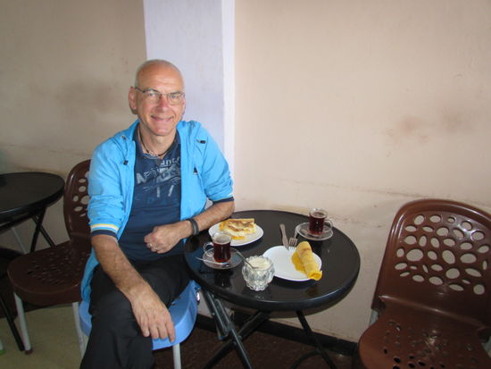 Bevor wir endgültig starten, frühstücken wir in aller Ruhe.