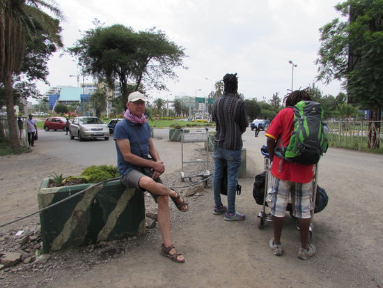 Warten auf den Fahrer.