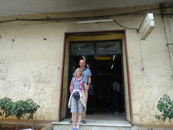 Hier wollen wir den begehrten Kaffee kaufen.