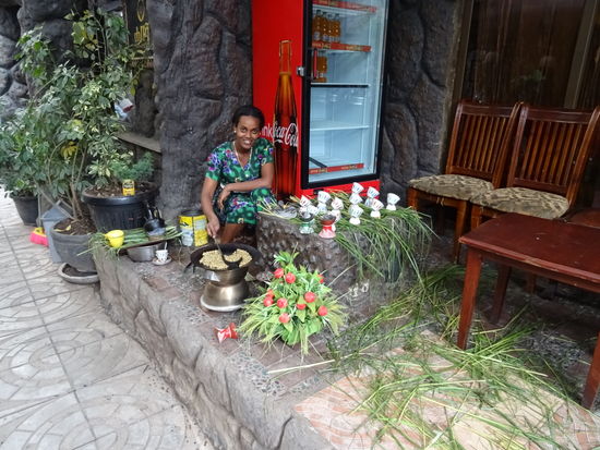 Hier hatten wir die Möglichkeit noch einmal zu beobachten, wie Kaffee geröstet wird.