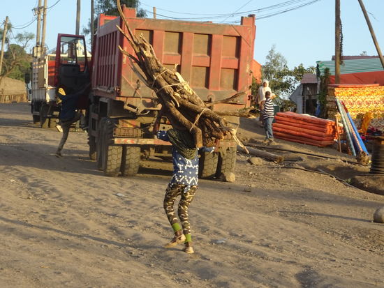 Am Nachmittag geht es mir dann wieder gut  und wir gehen ein wenig durch den Ort.