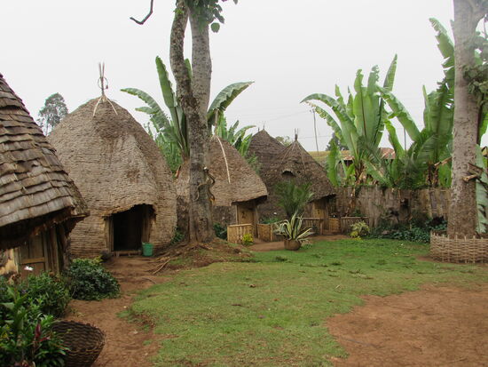 Die Hütten für etwaige Gäste.