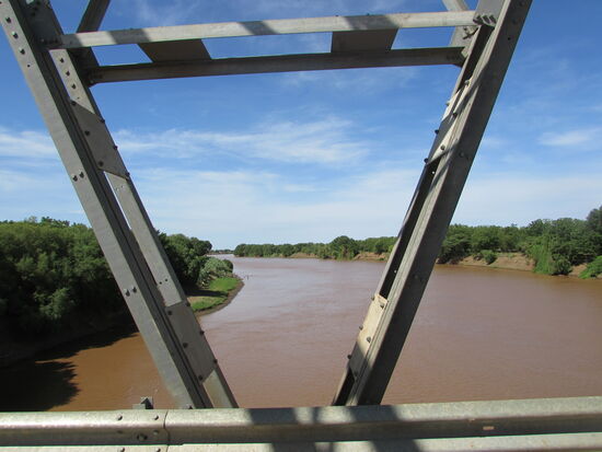 Wir überqueren den Omo- River.