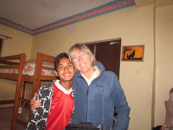 Ich freue mich riesig mein Patenkind Nabin wiederzusehen 