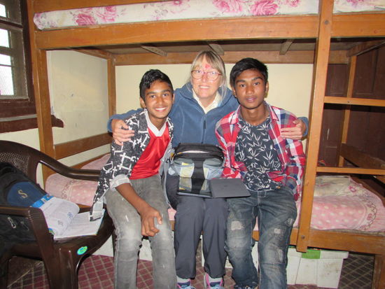 Nabins Bruder Sunil lebt ebenfalls hier.